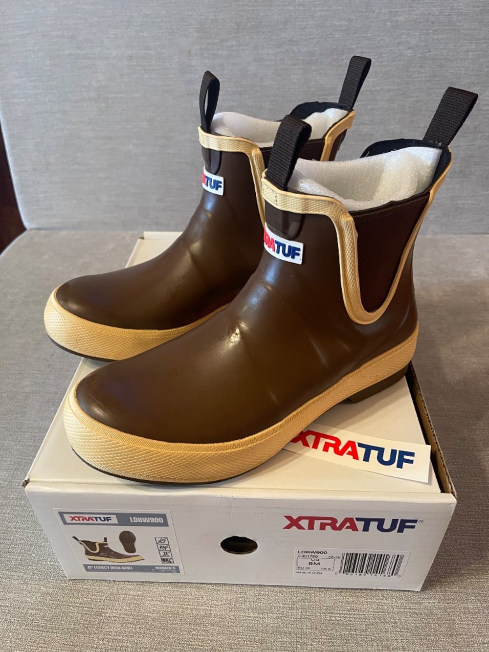 XTRATUF Women's 6" Legacy Ankle Deck Boots - Brown - Size 8 - NEW